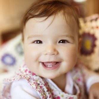 baby-smiling-2-teeth